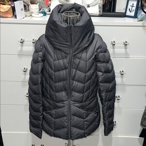 Michael Michael Kors Packable Down Fill Jacket Hidden Hood, Travel Bag, size L